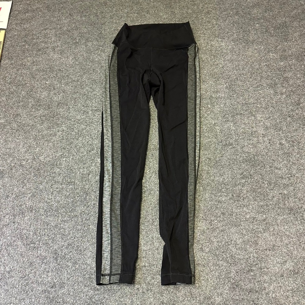 Vuori Leggings Womens Size XS Black Gray Stripe High Rise Athletic Yoga Pants
